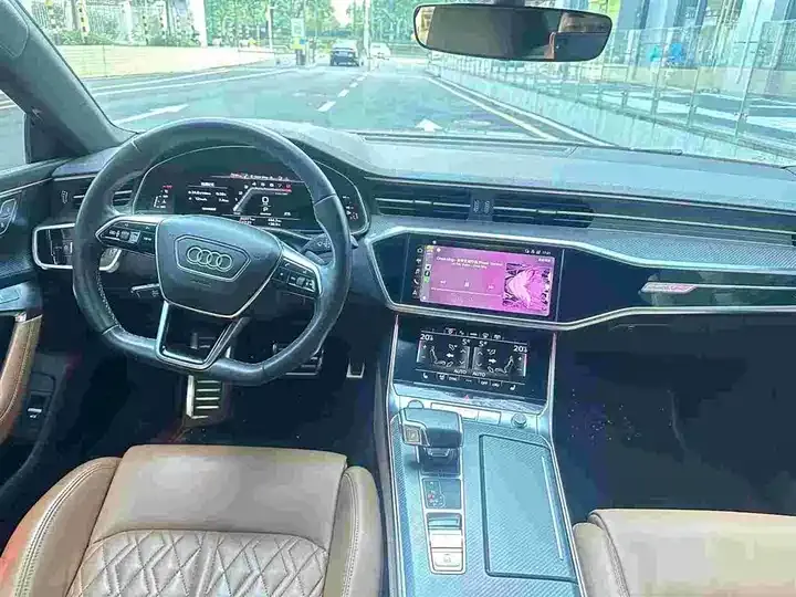 Audi A7L 2022 55 TFSI quattro S-line Zhiyuan Crystal Set 7