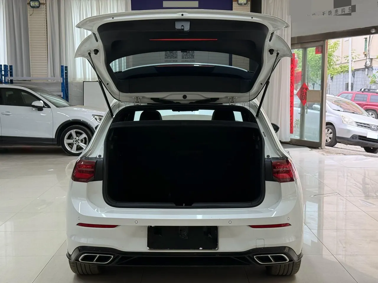 Volkswagen 2021 Golf 8 R-Line 1.4TSI 280TSI Automatic 19