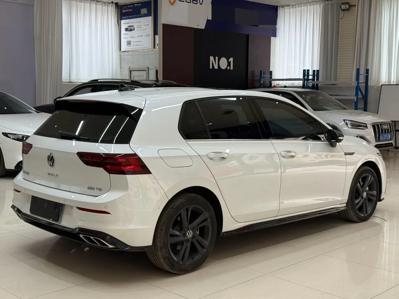 Volkswagen 2021 Golf 8 R-Line 1.4TSI 280TSI Automatic 4