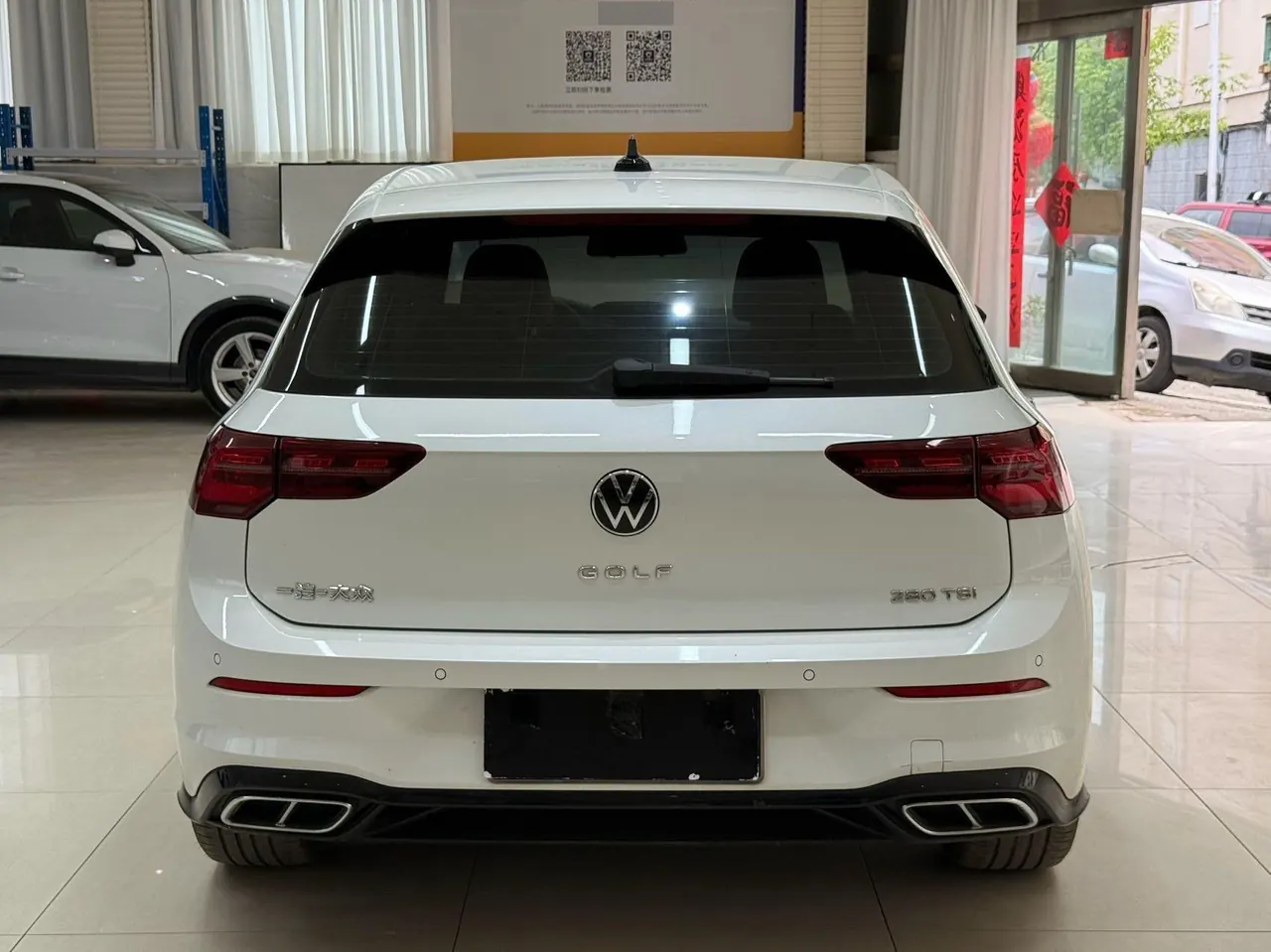 Volkswagen 2021 Golf 8 R-Line 1.4TSI 280TSI Automatic 5