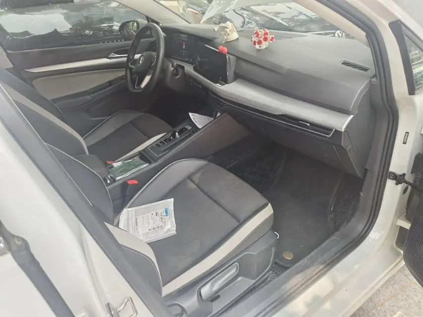 Volkswagen 2021 Golf 8 PRO 1.4TSI 280TSI First Edition Automatic 5