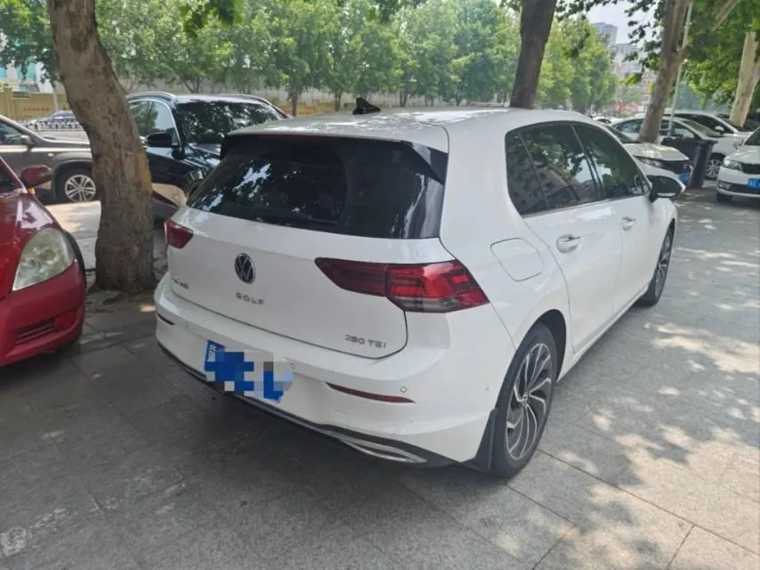 Volkswagen 2021 Golf 8 PRO 1.4TSI 280TSI First Edition Automatic 6
