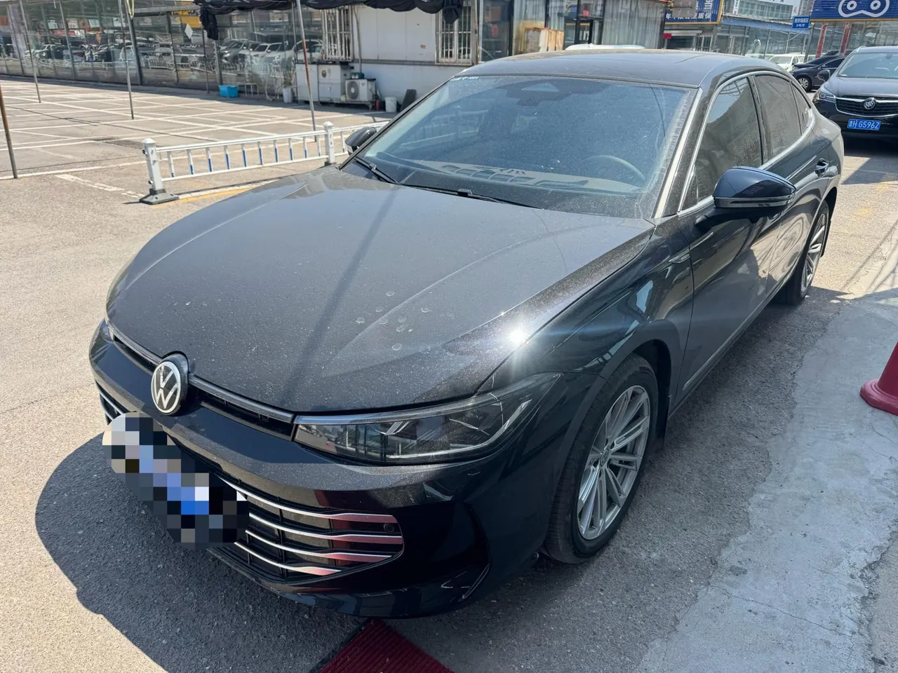 Volkswagen 2025 Passat Pro 2.0TSI 380TSI Long Yao Edition Automatic - View 1