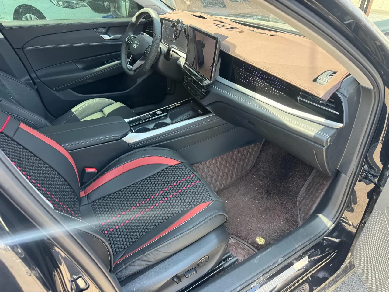 Volkswagen 2025 Passat Pro 2.0TSI 380TSI Long Yao Edition Automatic 4