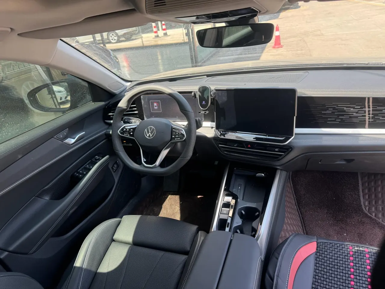 Volkswagen 2025 Passat Pro 2.0TSI 380TSI Long Yao Edition Automatic 5