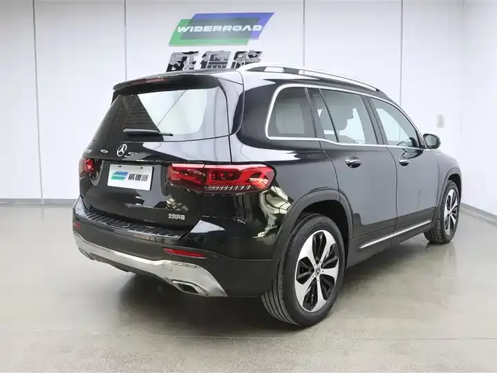 Mercedes Benz GLB 2023 GLB 220 Fashion 3