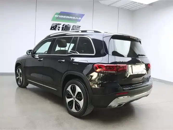 Mercedes Benz GLB 2023 GLB 220 Fashion 4