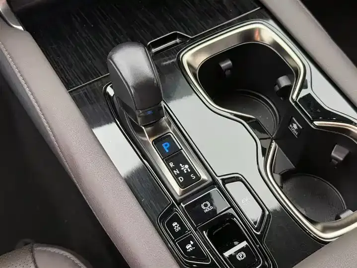Lexus RX 2023 350h 4-wheel drive alcohol version 7