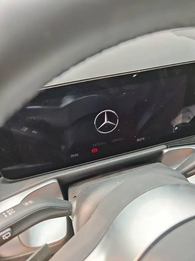 Mercedes Benz 2025 GLB 220 48V 2.0T fashion automatic gear 9