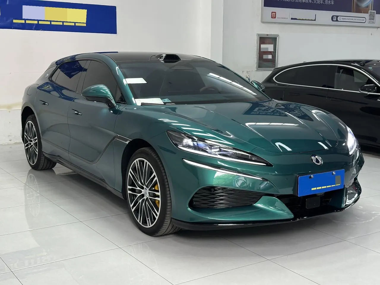 Denza 2026 Denza Z9GT Flashback Flagship Automatic Transmission 3