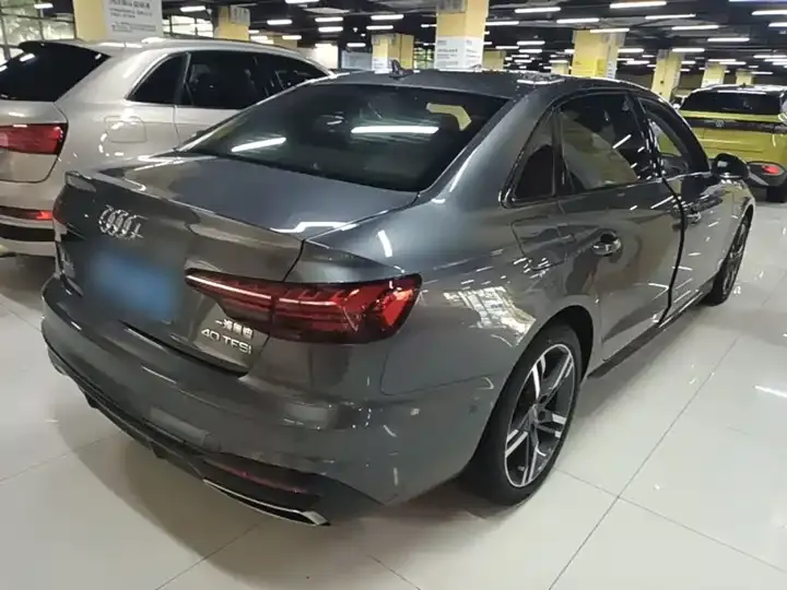 Audi A4L 2020 model 40 TFSI Sporty Version 7
