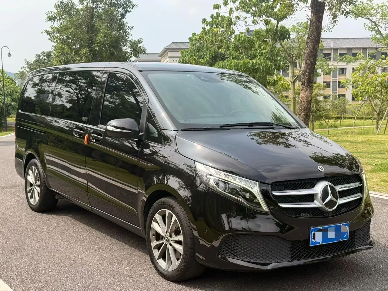 Mercedes Benz Class V 2021V 260 2.0T Pilot Edition Automatic Gear 2