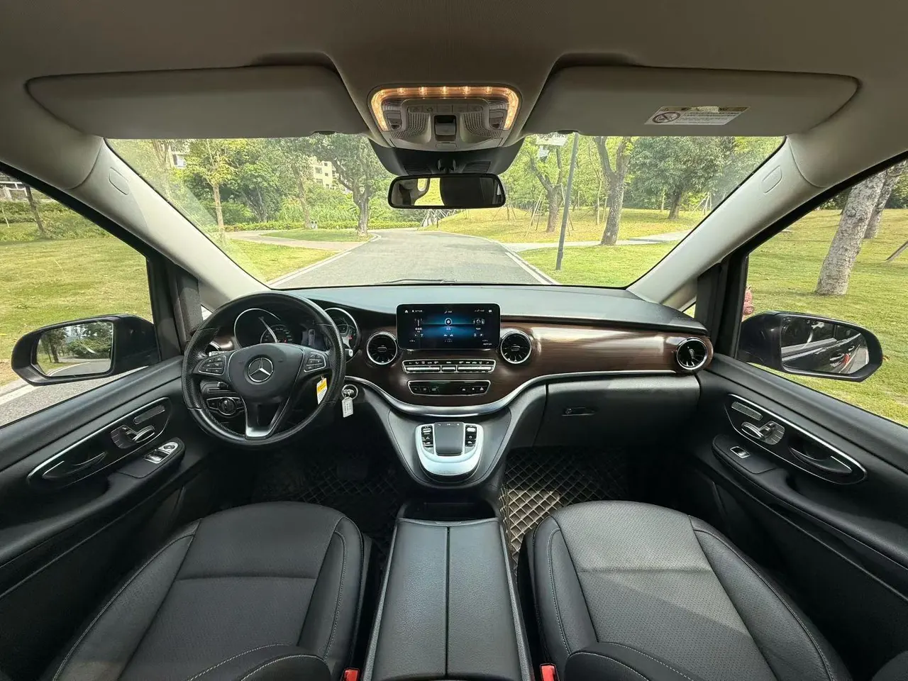 Mercedes Benz Class V 2021V 260 2.0T Pilot Edition Automatic Gear 3