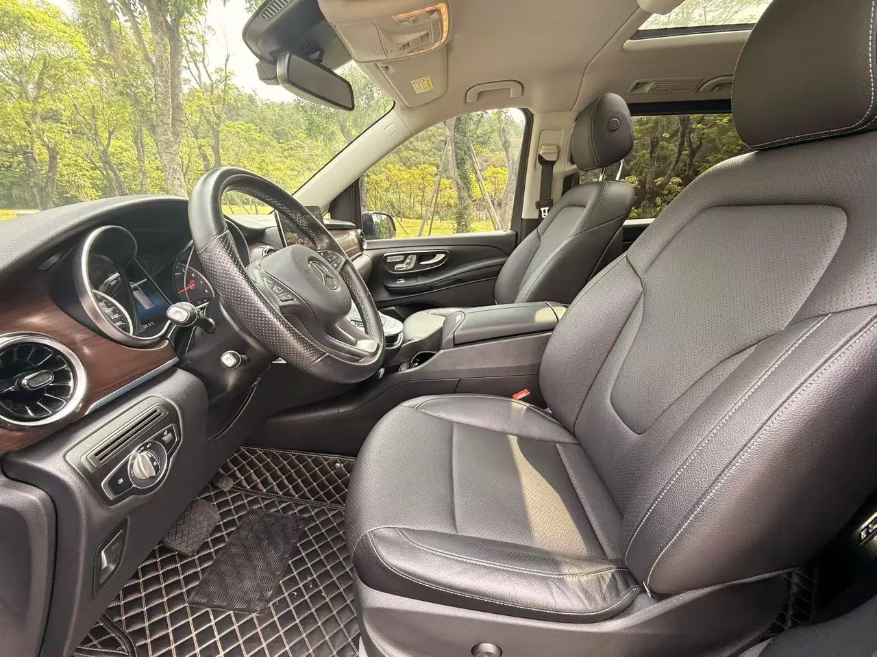 Mercedes Benz Class V 2021V 260 2.0T Pilot Edition Automatic Gear 4