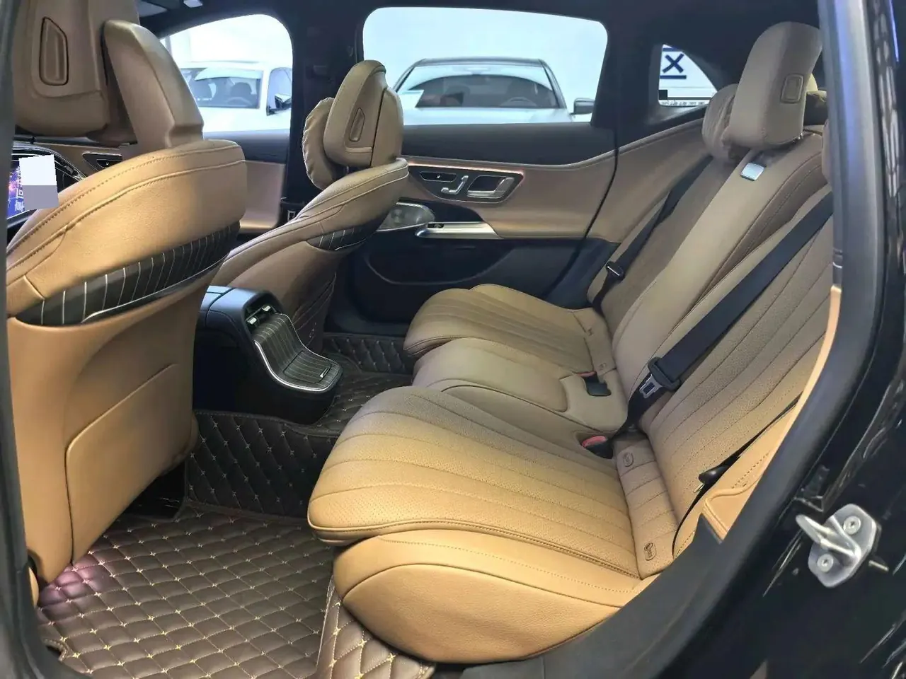 Mercedes Benz E Class 2025 E 300 L 48V 2.0T Luxury Automatic Gear 6