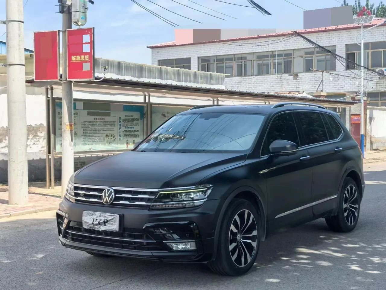 Открыть галерею: Volkswagen 2021 Tiguan L R-Line 2.0TSI 330TSI Two-Drive Overdrive Automatic Gear