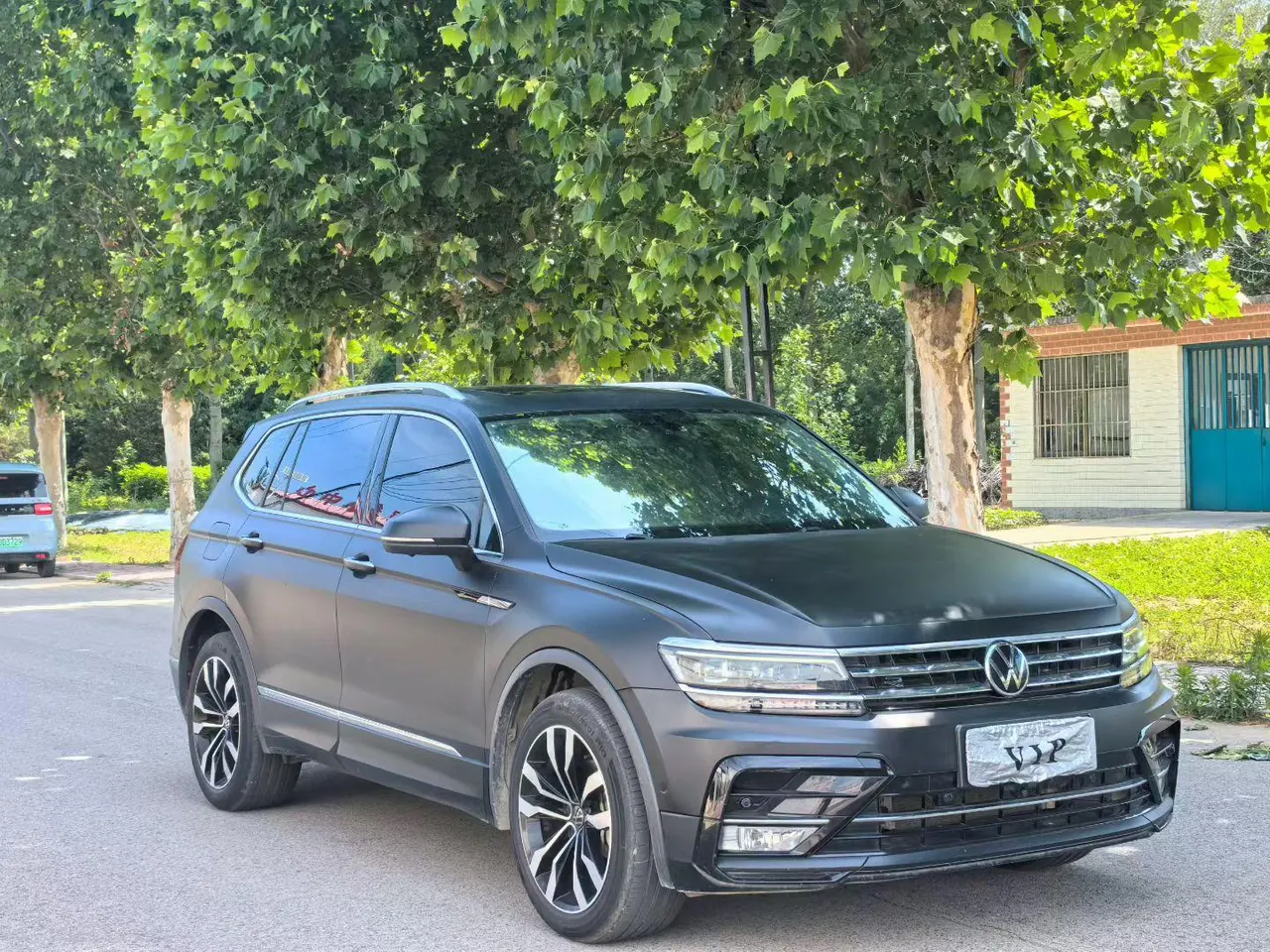 Volkswagen 2021 Tiguan L R-Line 2.0TSI 330TSI Two-Drive Overdrive Automatic Gear 3