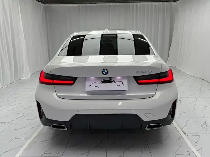 BMW 3 Series 2023 model 320Li M Sport Package 5