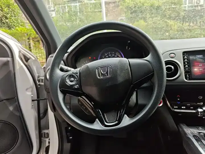 Honda XR-V 2021 220TURBO CVT Deluxe Edition 6