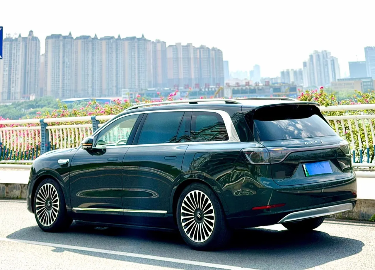 AITO 2025 AITO M9 EV Pure Electric Ultra Edition 100kWh6-seat Edition Automatic Gear 5