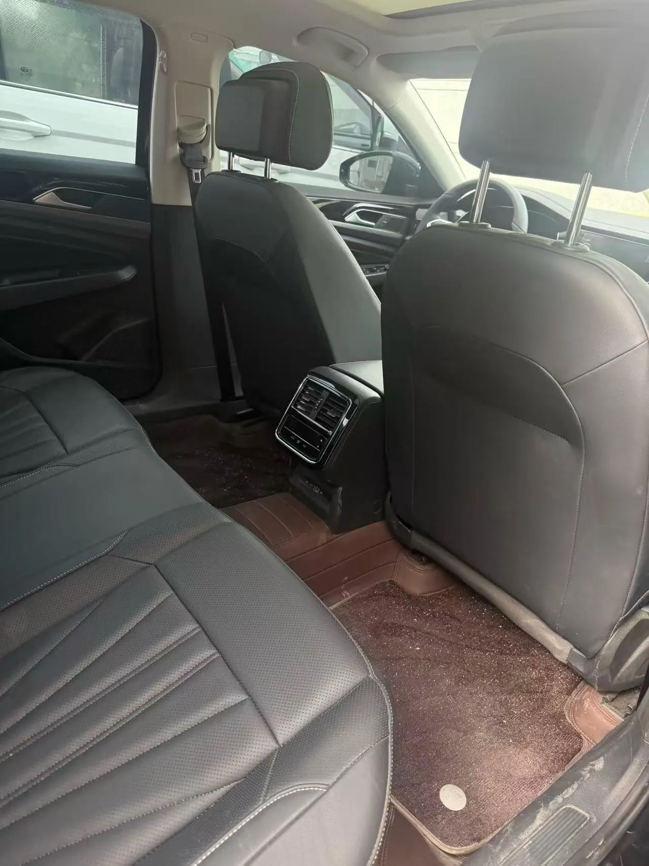 Volkswagen 2025 Passat 2.0TSI 380TSI outstanding star dragon version automatic gear 6