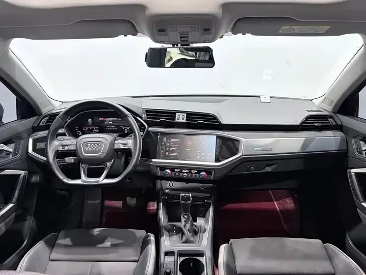 Audi Q3 2023 35 TFSI Fashion Dynamic (1.4T) 11