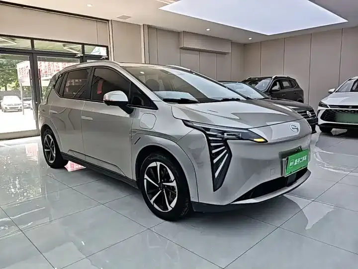 AION Y 2022 Plus 70 Smart Collar Edition 4