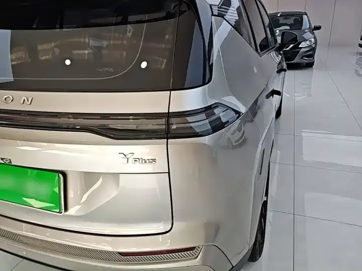 AION Y 2022 Plus 70 Smart Collar Edition 8