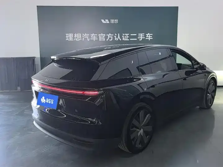 Li i6 2025 Two-Drive Standard Edition 3