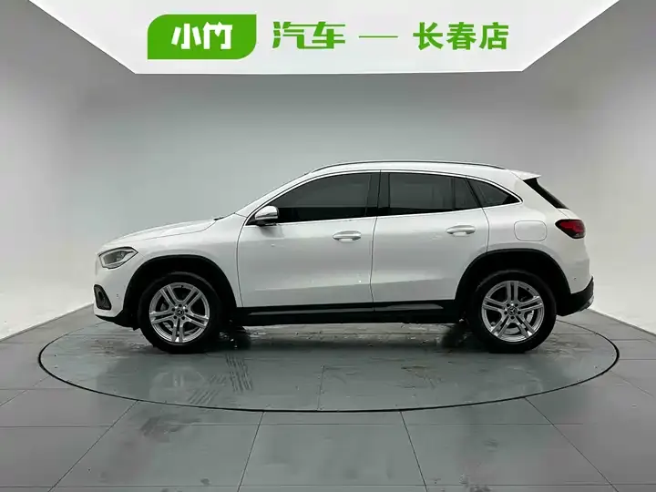 Mercedes Benz GLA 2020 GLA 180 3