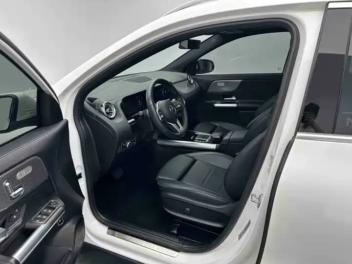 Mercedes Benz GLA 2020 GLA 180 9