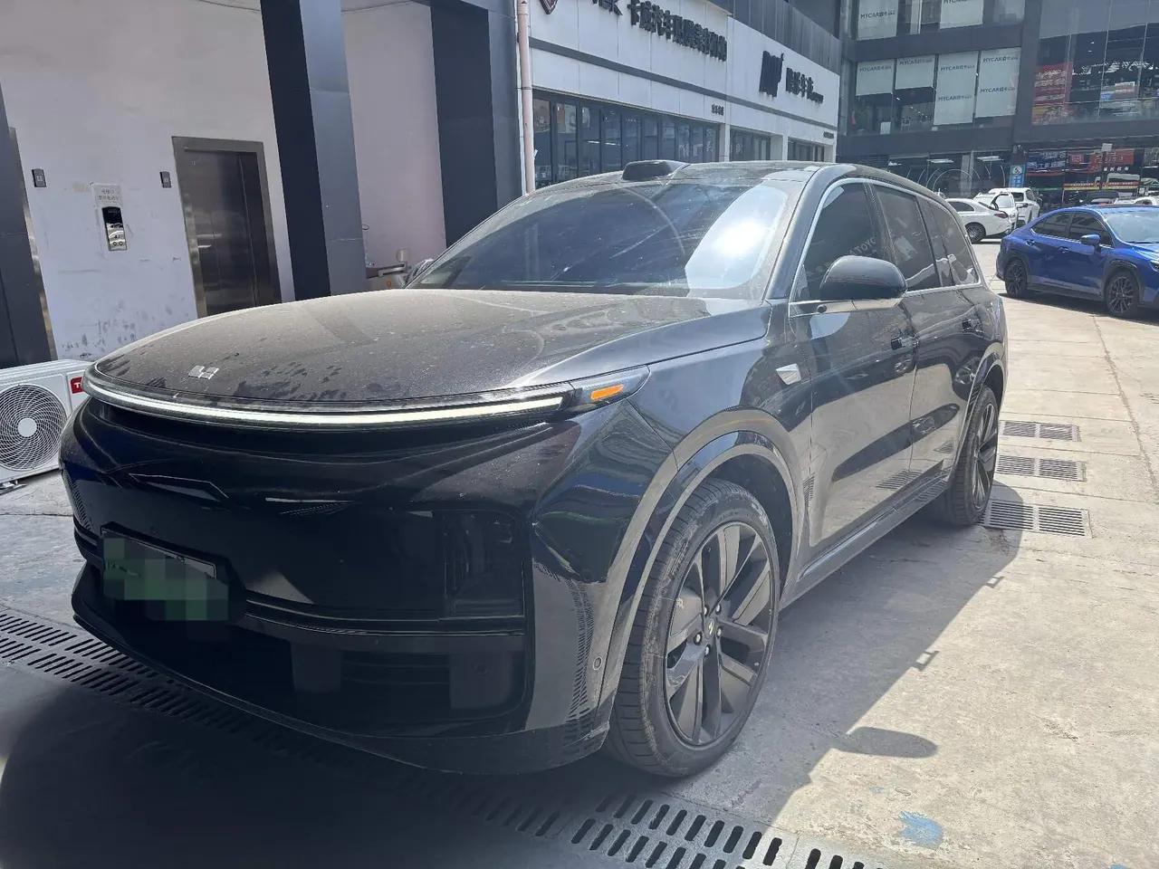 Открыть галерею: Li 2022 L9 1.5T Max Edition Automatic Gear