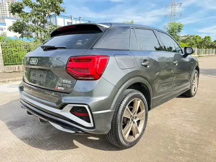 Audi Q2L 2022 35 TFSI Fashion Dynamic 4