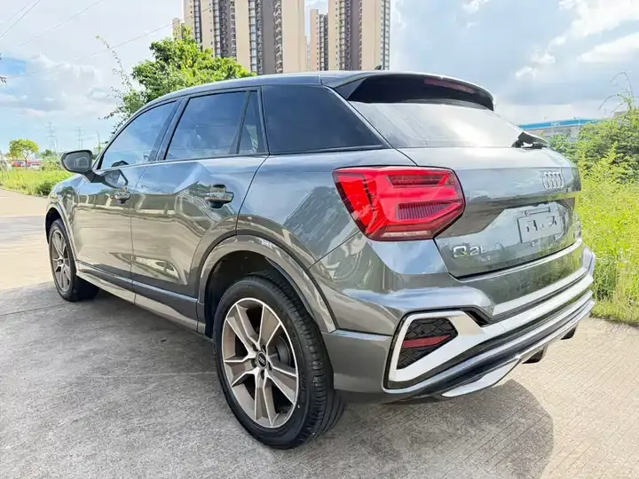 Audi Q2L 2022 35 TFSI Fashion Dynamic 6