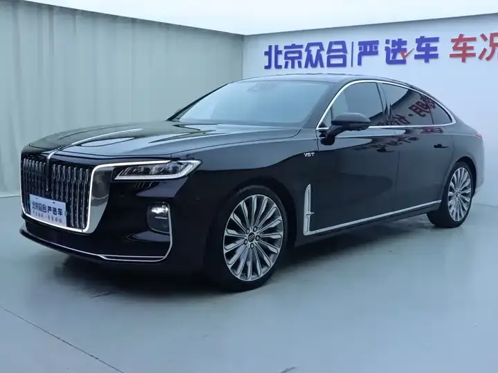 Открыть галерею: HongQi H9 2020 3.0T Zhilian Flag Collar Four Edition