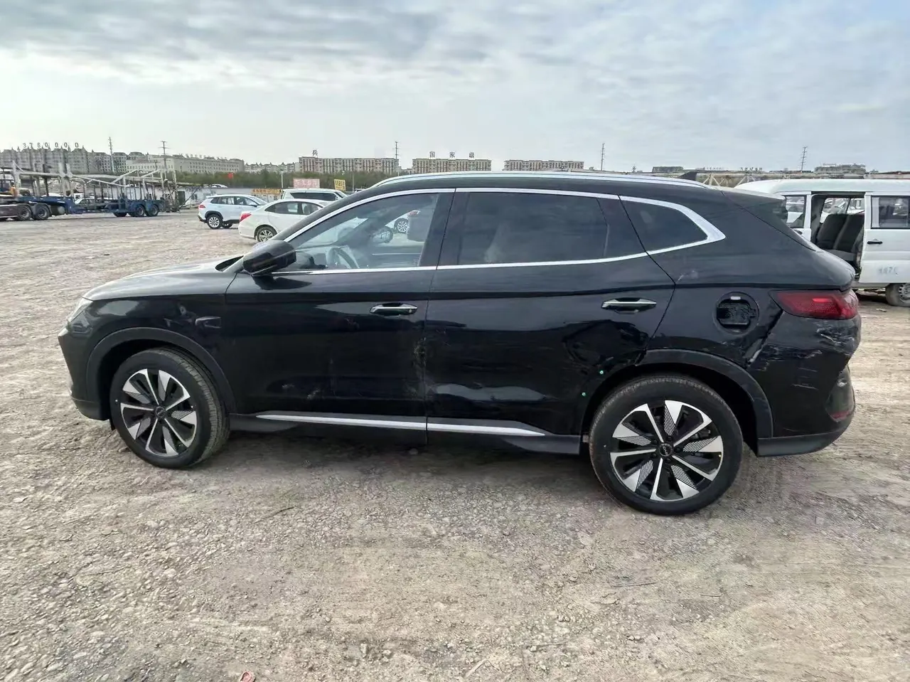 BYD Song PLUS New Energy 2025 Song PLUS EV Smart Driving Edition 605km Flagship Automatic Gear 9