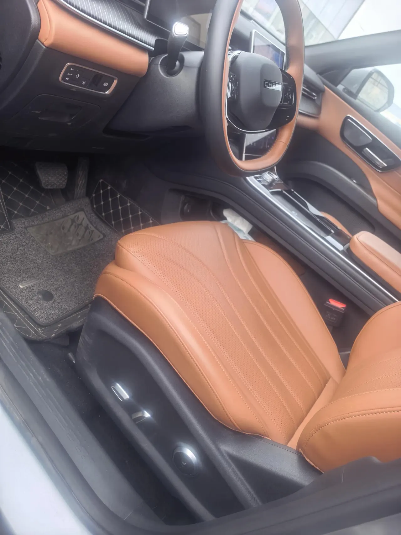 Chery 2026 Ruihu 8 1.6T Tiger Kunpeng Flagship Automatic Gear 3