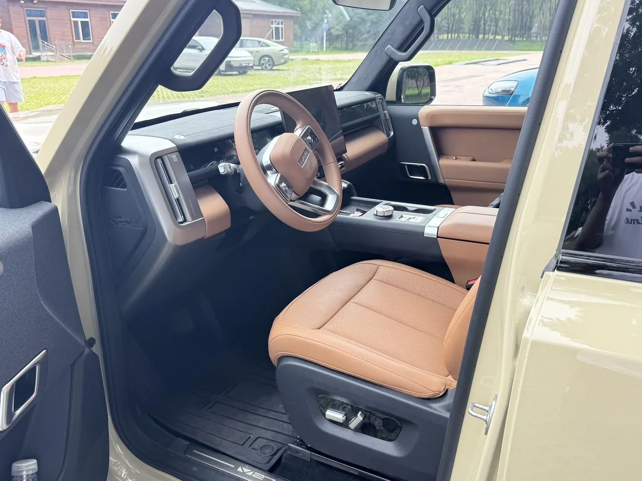 ICAR 2026 iCAR V 27 200KM 4WD Falcon 700 Automatic 2
