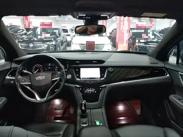 Cadillac XT6 2022 2.0T 6-seat 2-drive luxury model 10