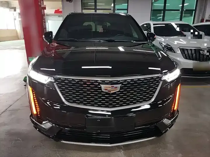Cadillac XT6 2022 2.0T 6-seat 2-drive luxury model 3