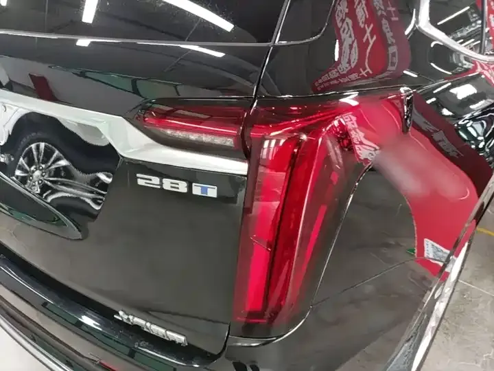 Cadillac XT6 2022 2.0T 6-seat 2-drive luxury model 8