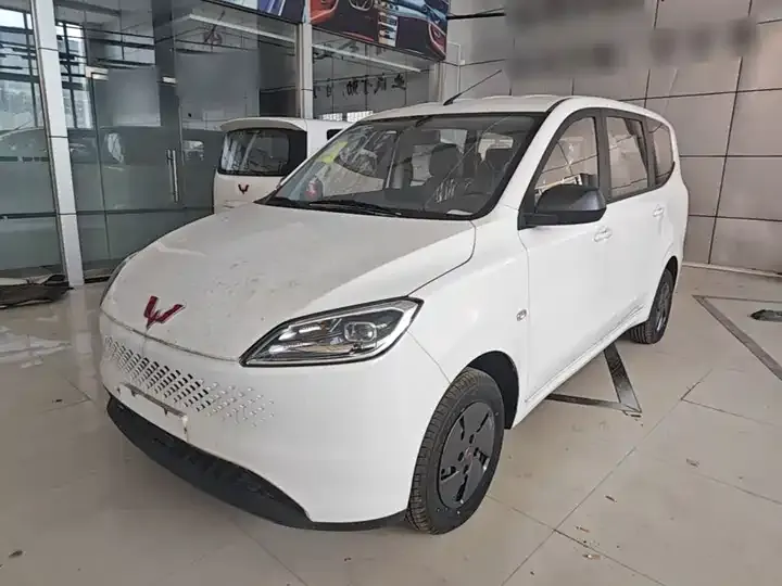 WuLing Hongguang New Energy 2025 Extended Program Hybrid 50KM Comfort Model 2