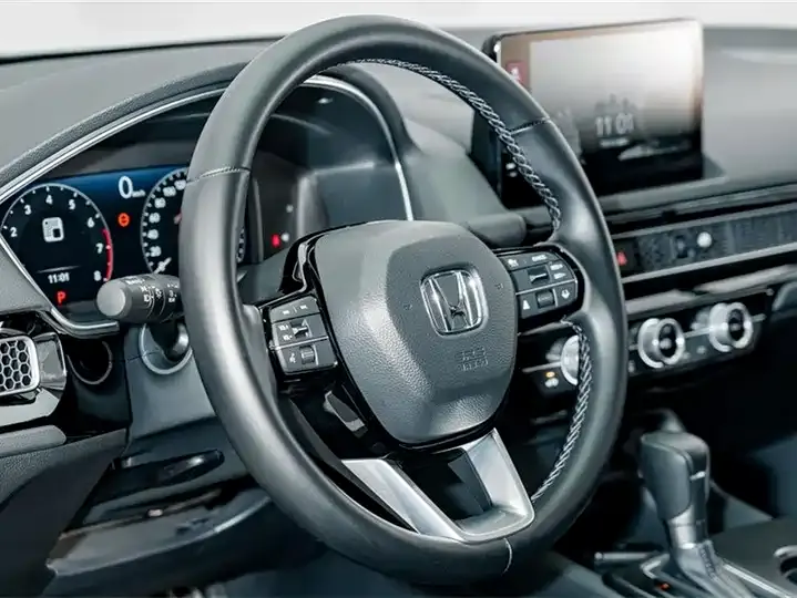 Model 2023 240TURBO CVT Deluxe Edition 9