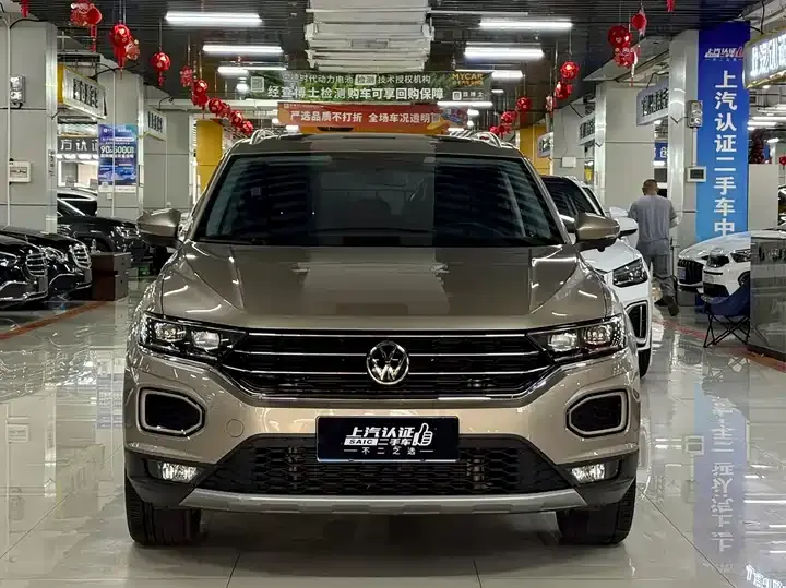 T-ROC Tange 2021 to 280TSI DSG Two-Drive Elite Zhilian Edition 2