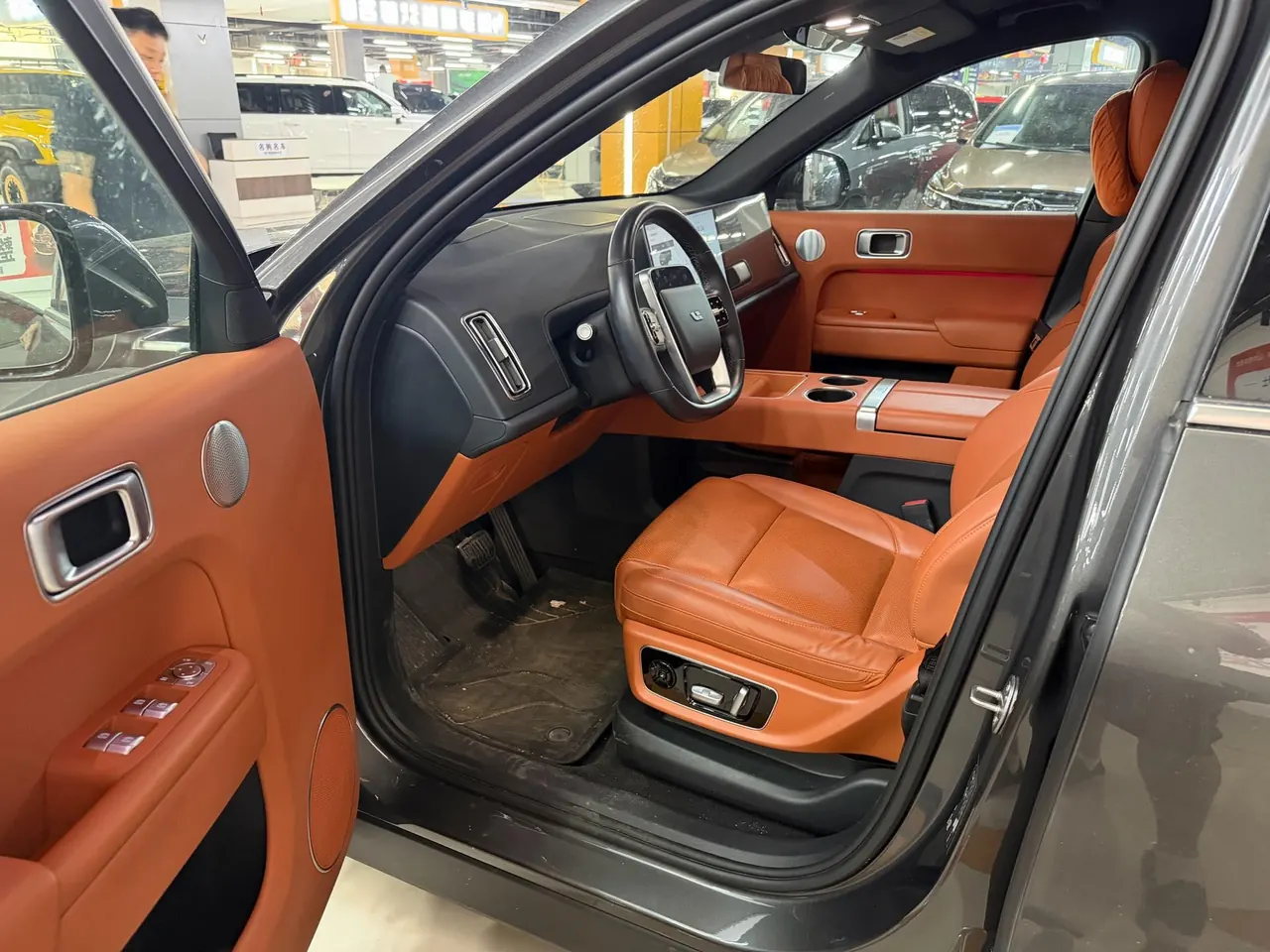Li 2022 L9 1.5T Max Edition Automatic Gear 2