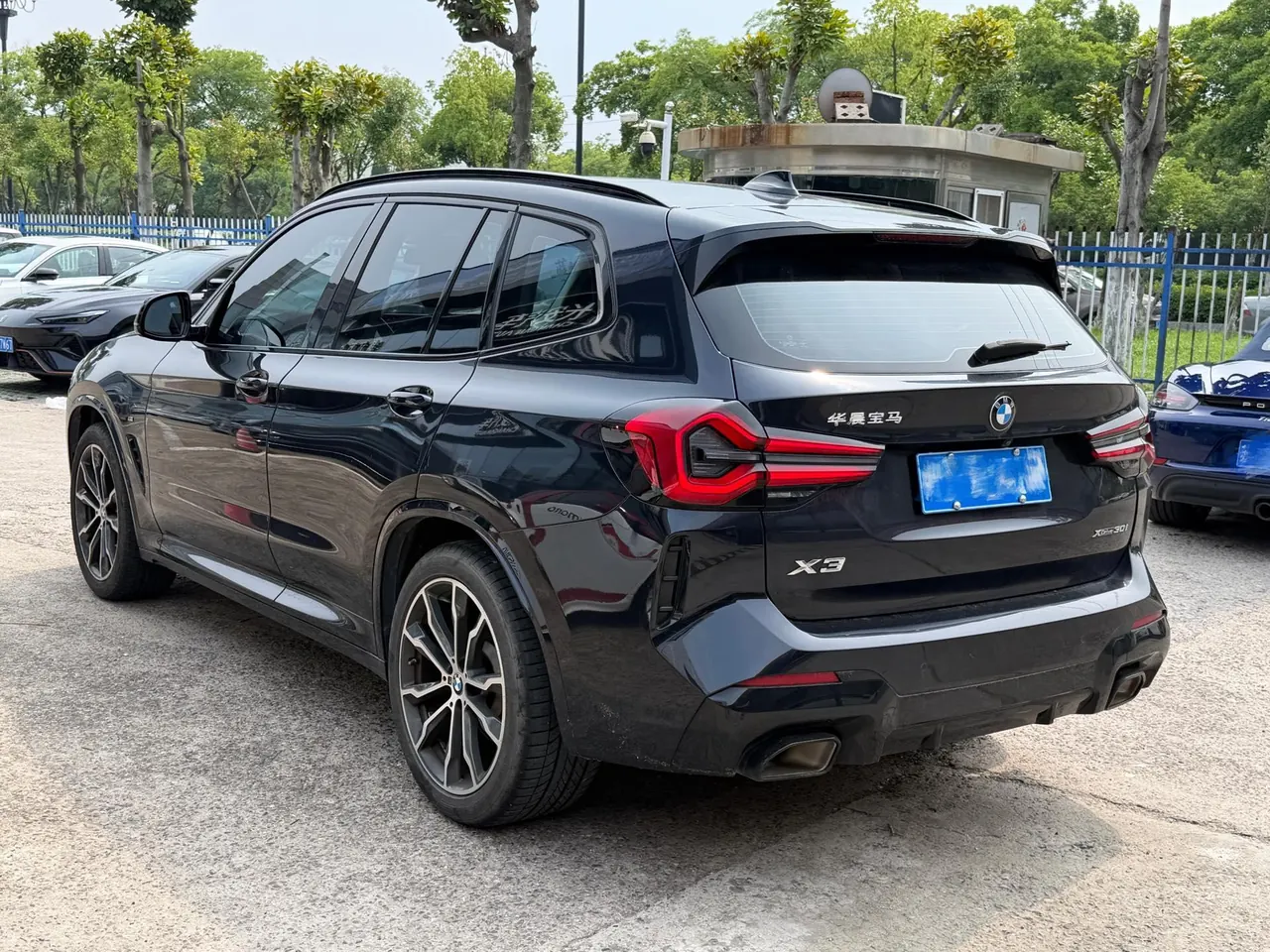 BMW 2022 X3 xDrive30i 2.0T exclusive M obsidian night set (modified) automatic gear 19