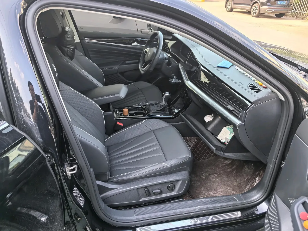 Volkswagen 2024 Passat 2.0TSI 380TSI Star Elite Edition Automatic 3