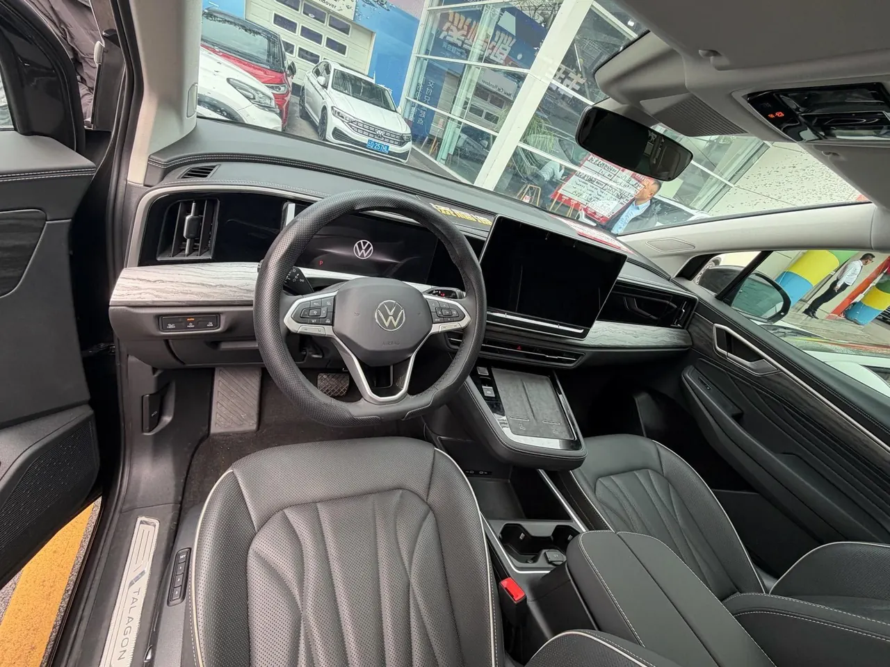 Volkswagen 2024 models 2.0TSI 380TSI 4-wheel luxury Pro 6-seat automatic gear 6