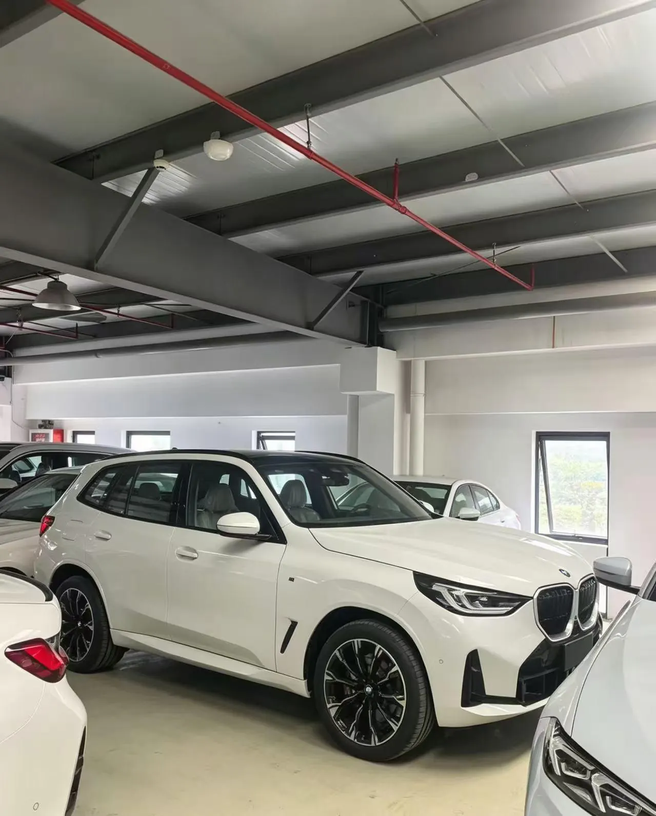 BMW 2026 X3 xDrive30L 2.0T Leading M Sports Obsidian Night Suit Automatic Gear 2