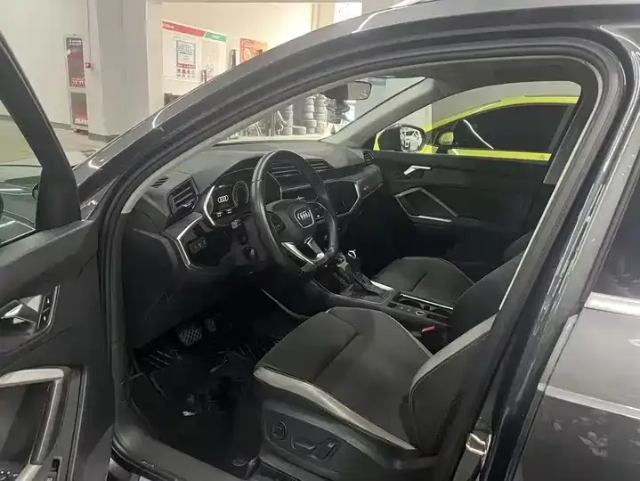 Audi Q3 2022 35 TFSI Fashion Dynamic 7